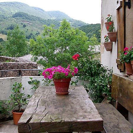 Casa Rural Parriola Villanueva de Arce Esterno foto