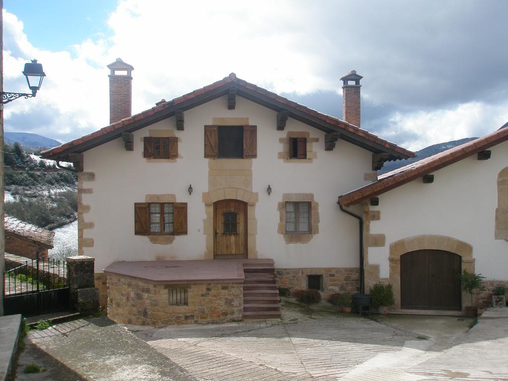 Casa Rural Parriola Villanueva de Arce Esterno foto